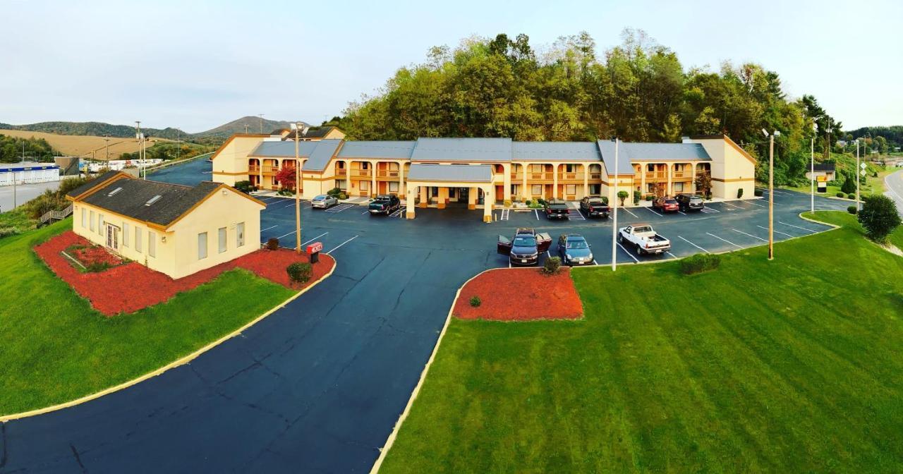 Super 8 By Wyndham Fort Chiswell Wytheville Area Max Meadows Exteriér fotografie