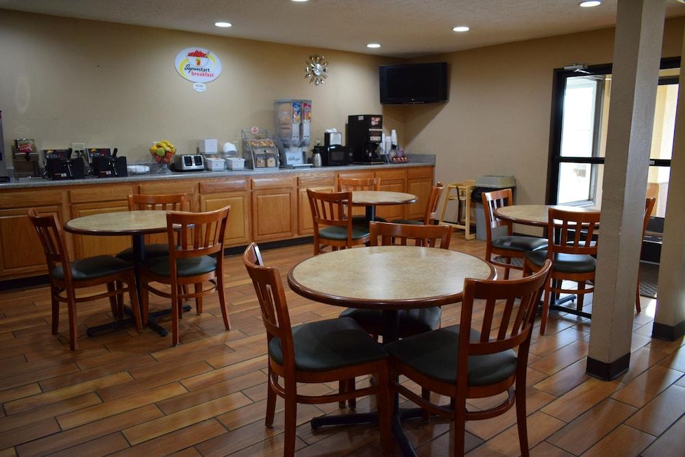 Super 8 By Wyndham Fort Chiswell Wytheville Area Max Meadows Exteriér fotografie