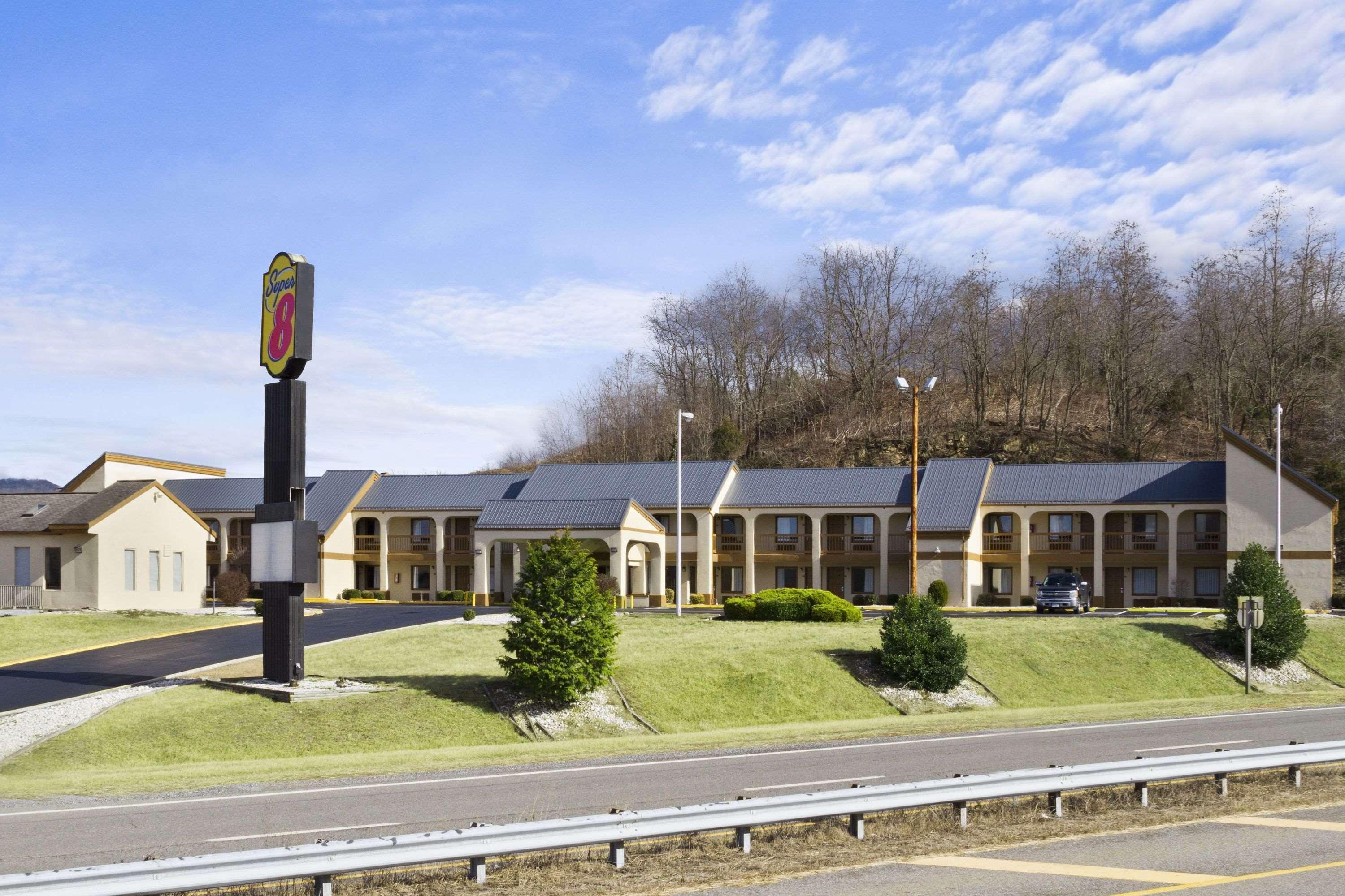 Super 8 By Wyndham Fort Chiswell Wytheville Area Max Meadows Exteriér fotografie