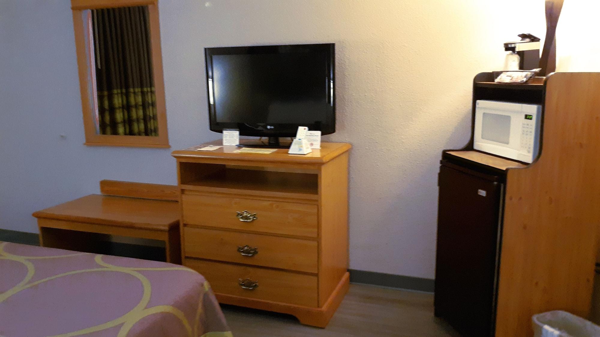 Super 8 By Wyndham Fort Chiswell Wytheville Area Max Meadows Exteriér fotografie