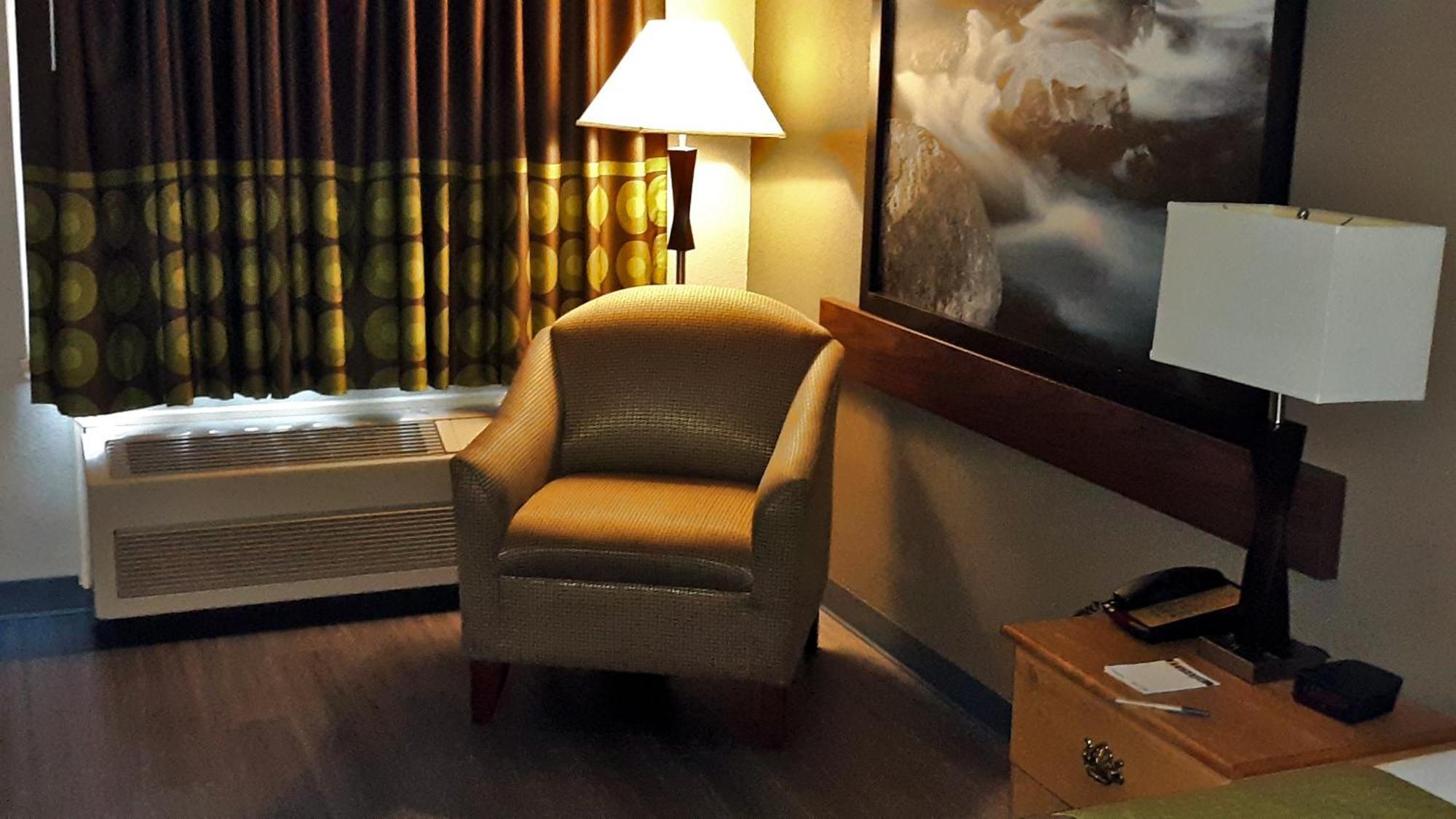 Super 8 By Wyndham Fort Chiswell Wytheville Area Max Meadows Pokoj fotografie